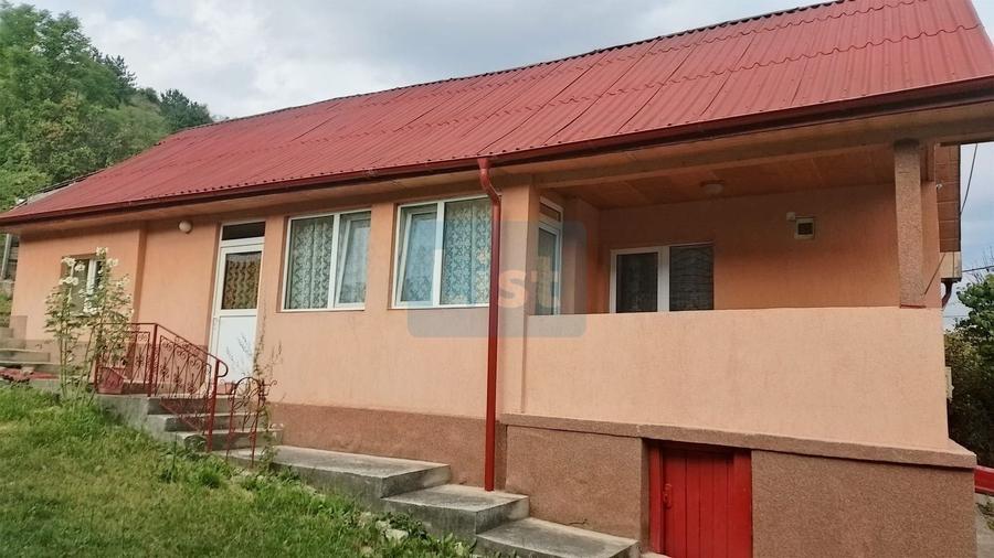 Casă cu 2 camere cu Teren 830 Mp în Suceagu