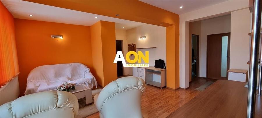 Apartament Zona Centru, Bloc nou, 6 Camere, Garaj - 1
