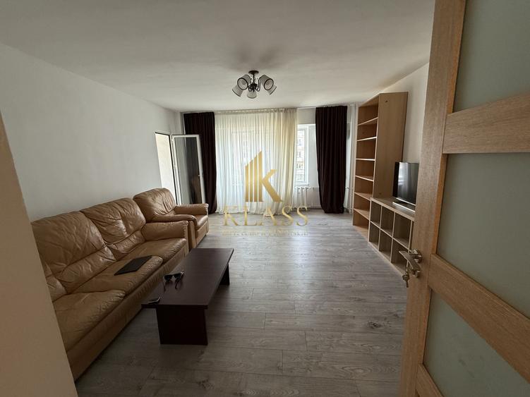 Apartament cu 3 camere decomandat, mobilat în Unirii