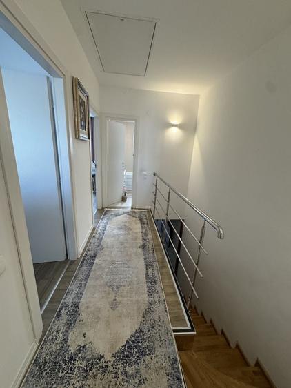 Casă cu 3 camere în Tunari