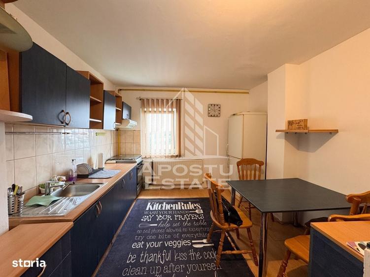 Apartament cu 2 camere semidecomandat în Girocului