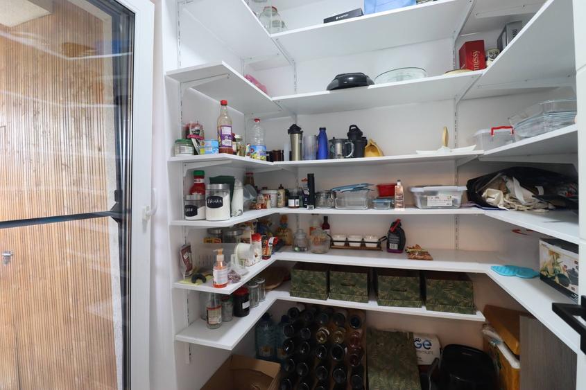Casă cu 4 camere cu Teren 330 Mp în Chinteni