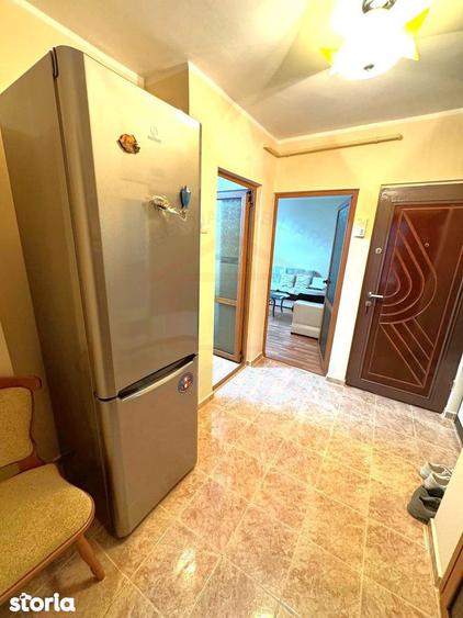 Apartament cu 2 camere, mobilat în Vest
