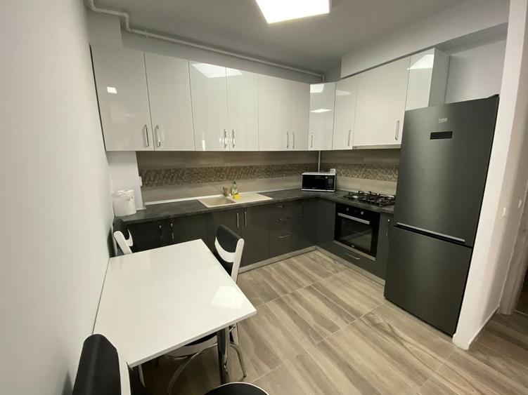 Apartament cu 2 camere decomandat în Exterior Vest