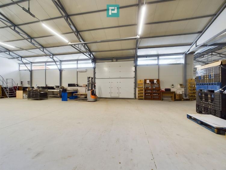 Spațiu industrial, de 400 mp, în Nord-Vest
