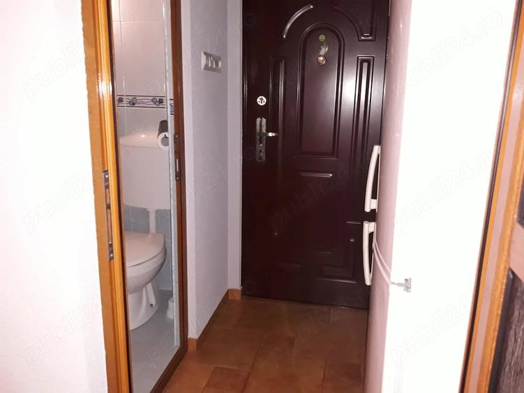 Garsonieră semidecomandată în Republicii