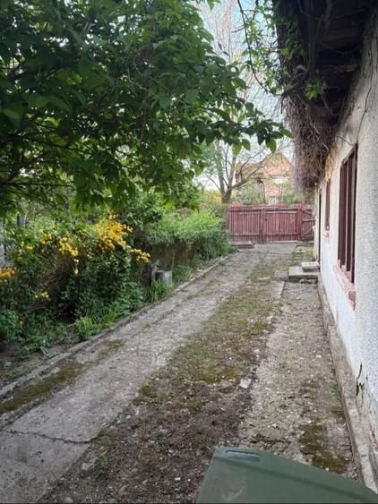 Casă cu 4 camere în Valea Călugărească