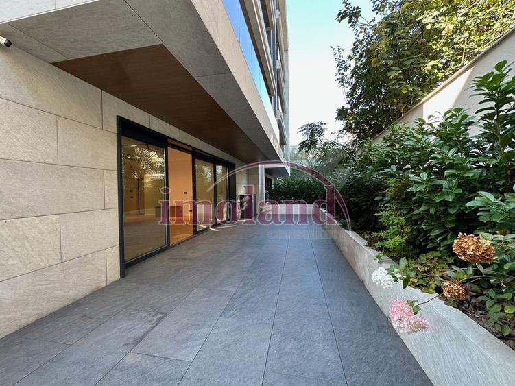 Apartament cu 3 camere decomandat în Floreasca