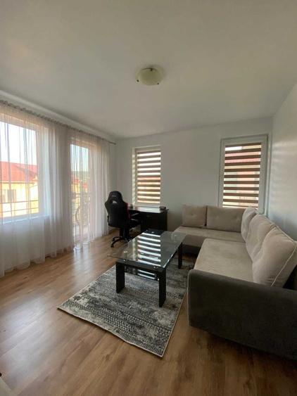 Apartament cu 2 camere decomandat în Florești