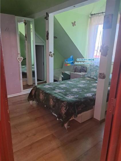 Apartament cu 3 camere decomandat în Găvana