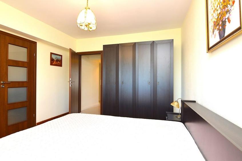 Apartament cu 3 camere decomandat, mobilat în Libertății
