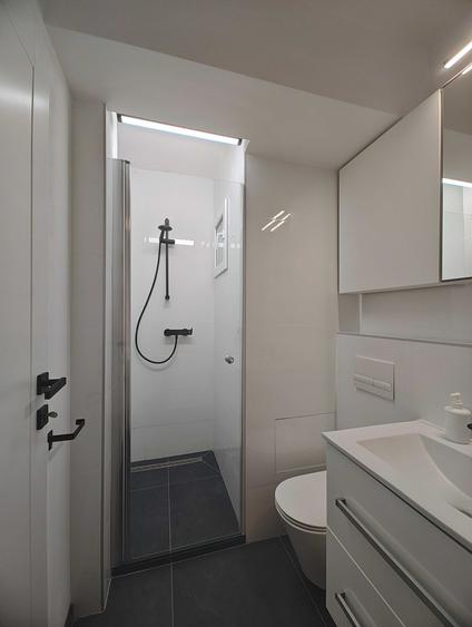 Apartament cu 4 camere semidecomandat în Ultracentral