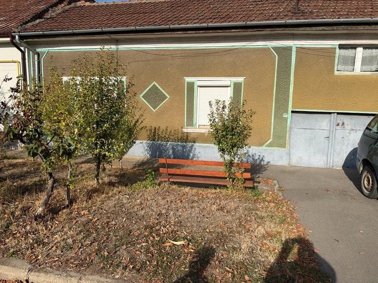 Casă cu Teren 241 Mp în Iosia