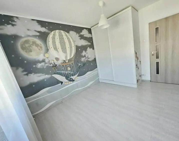 Apartament cu 3 camere decomandat, mobilat în Micălaca