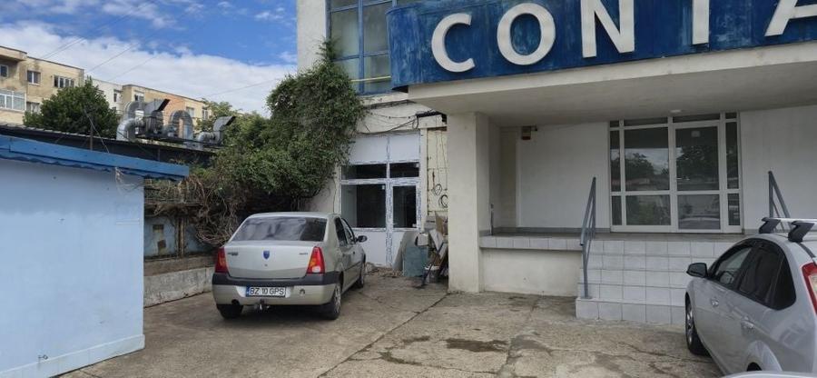 Spațiu comercial, de 30 mp, în Contactoare