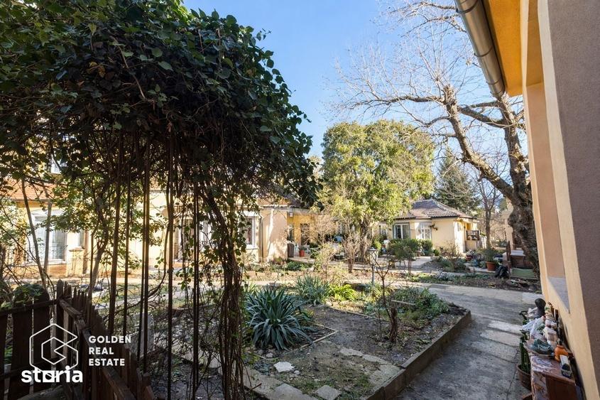 Casă cu 8 camere cu Teren 735 Mp în Elisabetin