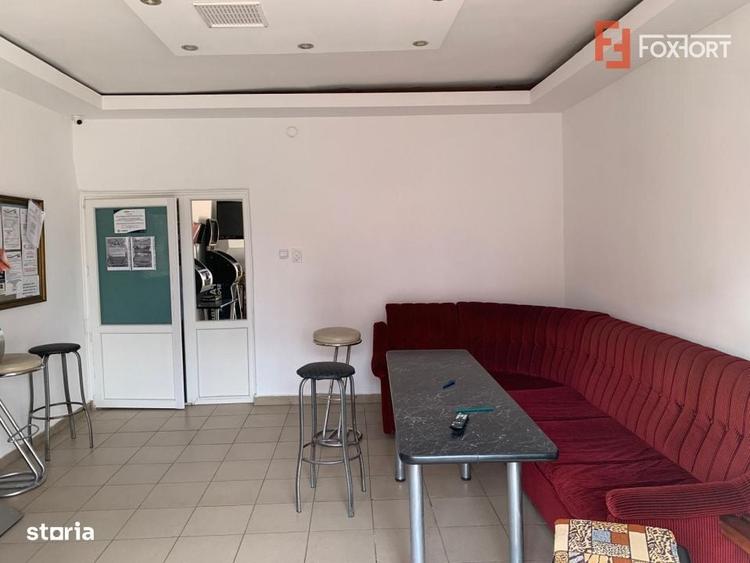 Spațiu comercial, de 25 mp, în Carani
