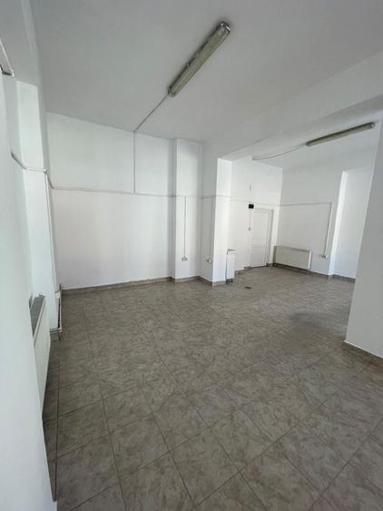 Spațiu comercial, de 150 mp, în Șiria