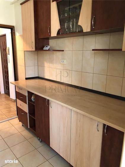 Apartament cu 3 camere decomandat în Lunei