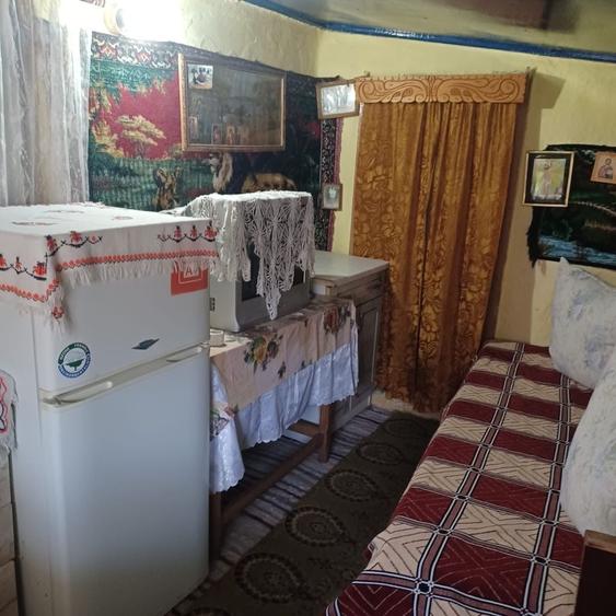 Casă cu 3 camere în Podu Turcului