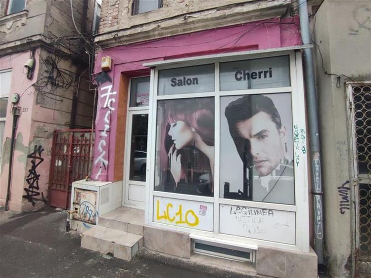 Spațiu comercial, de 37 mp, în Central