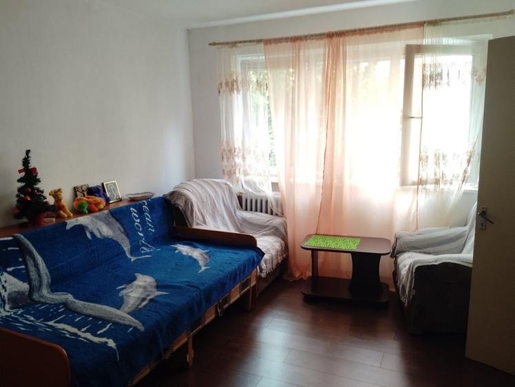 Apartament cu 2 camere semidecomandat în Schiau