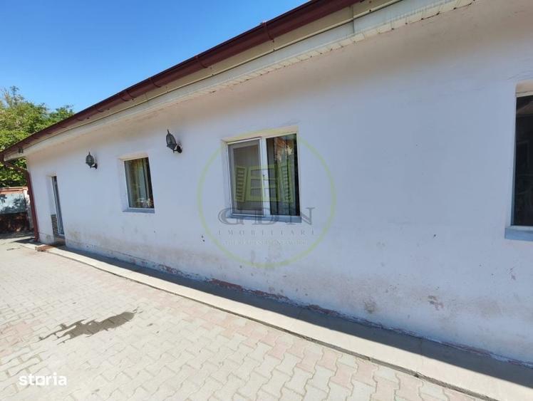 Casă cu 4 camere în Leamna de Sus