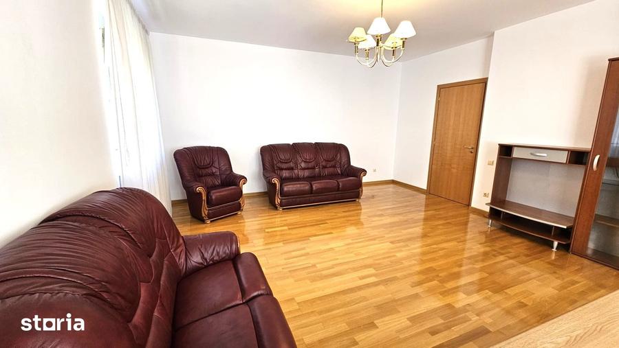 Apartament cu 3 camere semidecomandat în Cotroceni