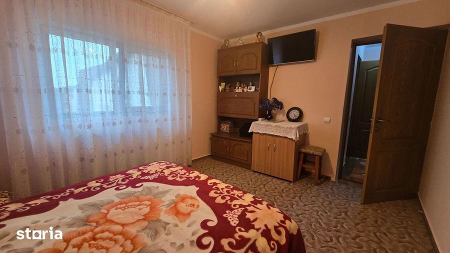 Casă cu 4 camere cu Teren 502 Mp în Nicolina