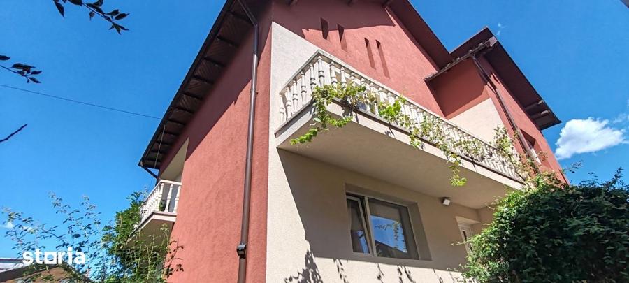 Casă cu 5 camere cu Piscina în Nord