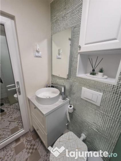 Apartament 3 cam et 2 decomandat renovat zona Colfescu - 8