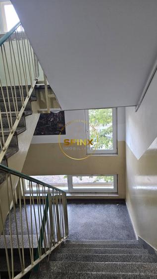 Apartament cu 2 camere semidecomandat, mobilat în Titan