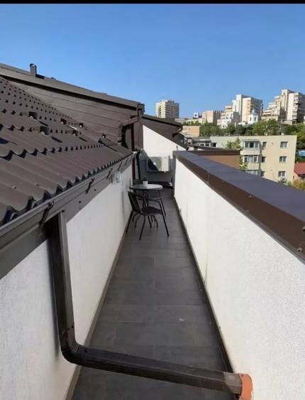 Apartament cu 2 camere decomandat, mobilat în Palat