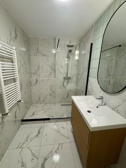 Apartament cu 2 camere decomandat în Exterior Vest