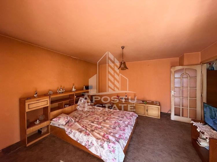 Apartament cu 2 camere decomandat, mobilat în Bucovina