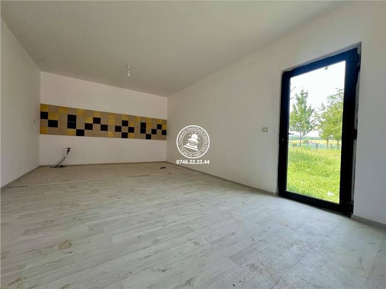 Casă cu 4 camere decomandat cu Teren 500 Mp în Voinești