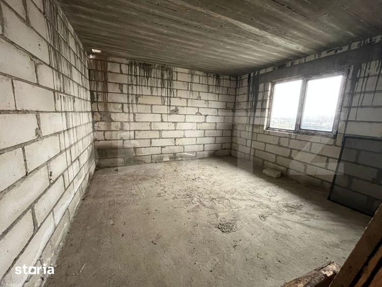 Casă cu 6 camere cu Teren 500 Mp în Dragomirești