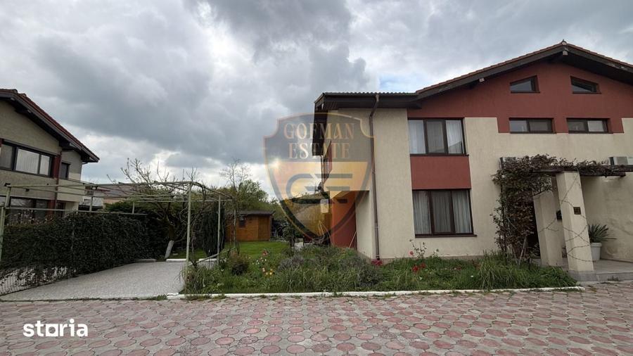 Casă cu 5 camere cu Teren 500 Mp în Agigea