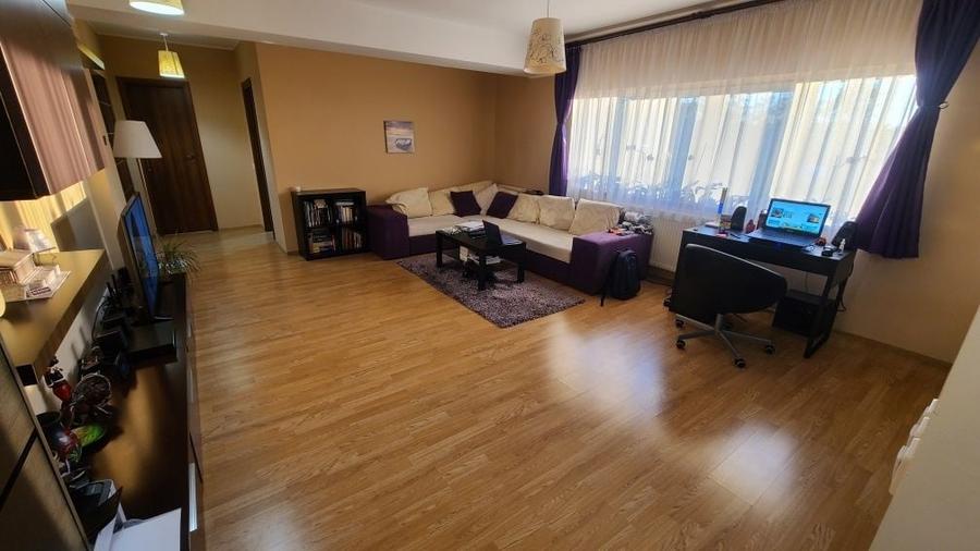 Apartament cu 2 camere semidecomandat în Industriilor