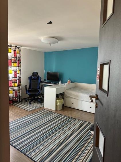 Casă cu 4 camere cu Teren 450 Mp în Domnești