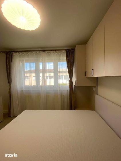 Apartament cu 3 camere semidecomandat în Micro 16