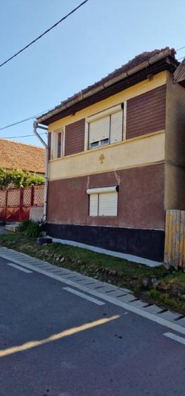 Casă cu 3 camere cu Teren 700 Mp în Mihai Viteazu
