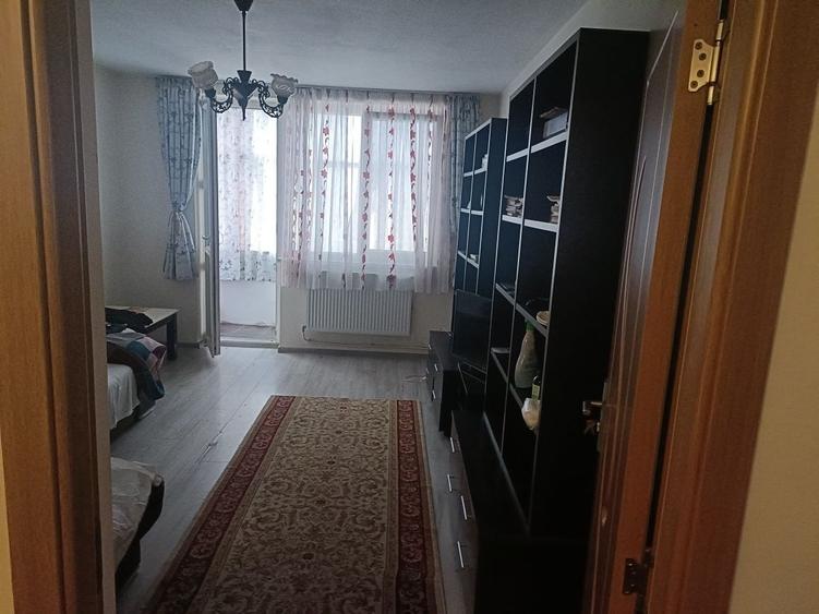 De inchiriat apt 2 camere zona tic tac - 2