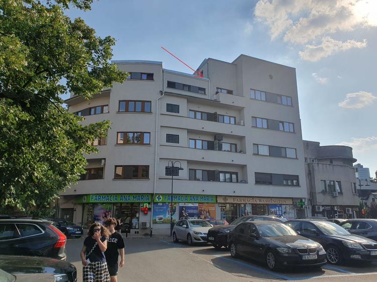 Garsonieră decomandată în P-ța Victoriei