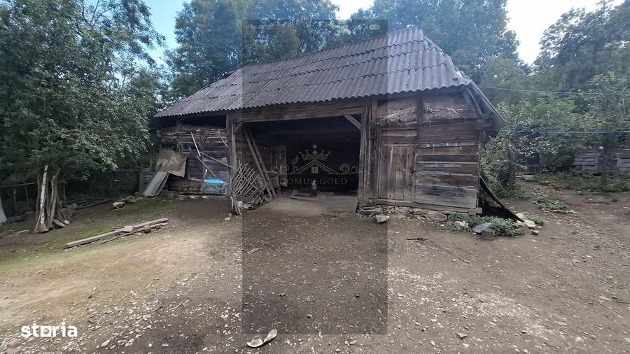 Casă cu 2 camere în Borzești