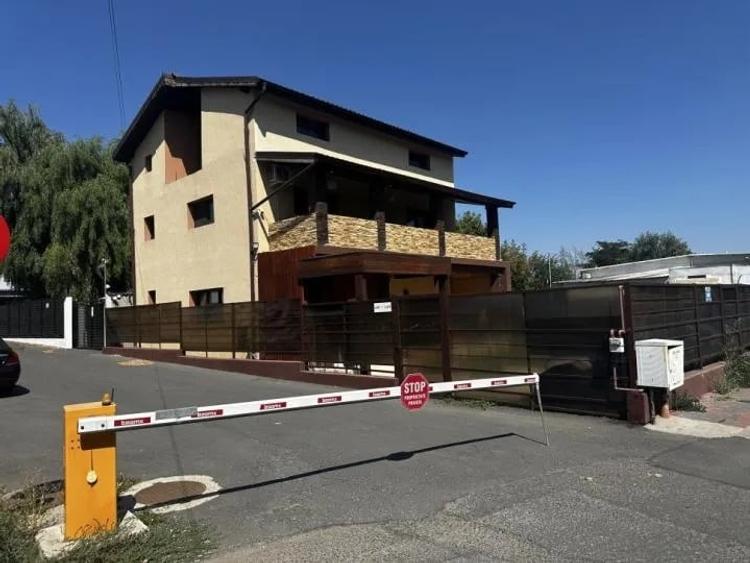 Casă individuală cu 5 camere cu Canalizare în Sălăjan