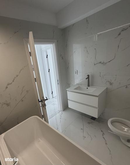 Casă cu 4 camere cu Teren 252 Mp în Domnești