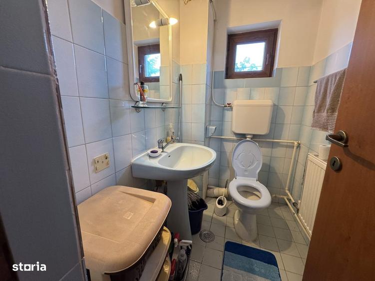 Casă cu 4 camere în Bistrița Nouă