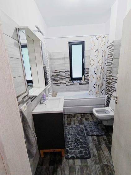 Apartament cu 2 camere decomandat în Dumbrăvița