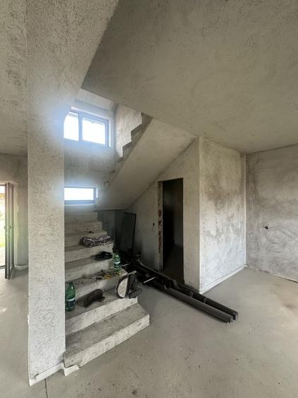 Casă cu 4 camere în Dorolț